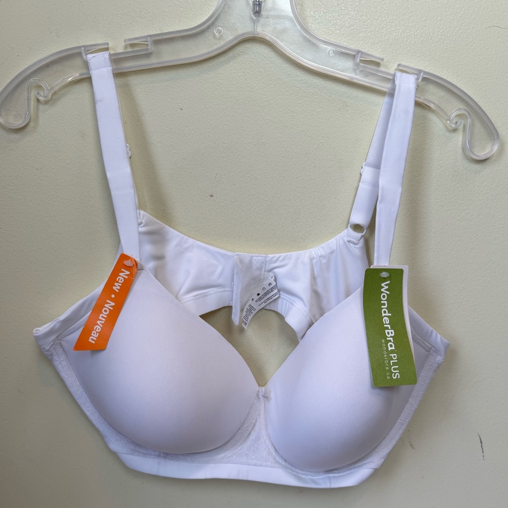 WonderBra NEW EcoPure Smoothing Wireless Bra Plus 42D Comfort Support Adjustable